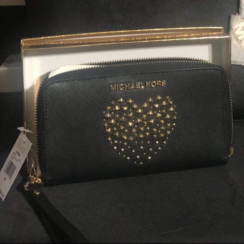 Black Michael Kors wallet
